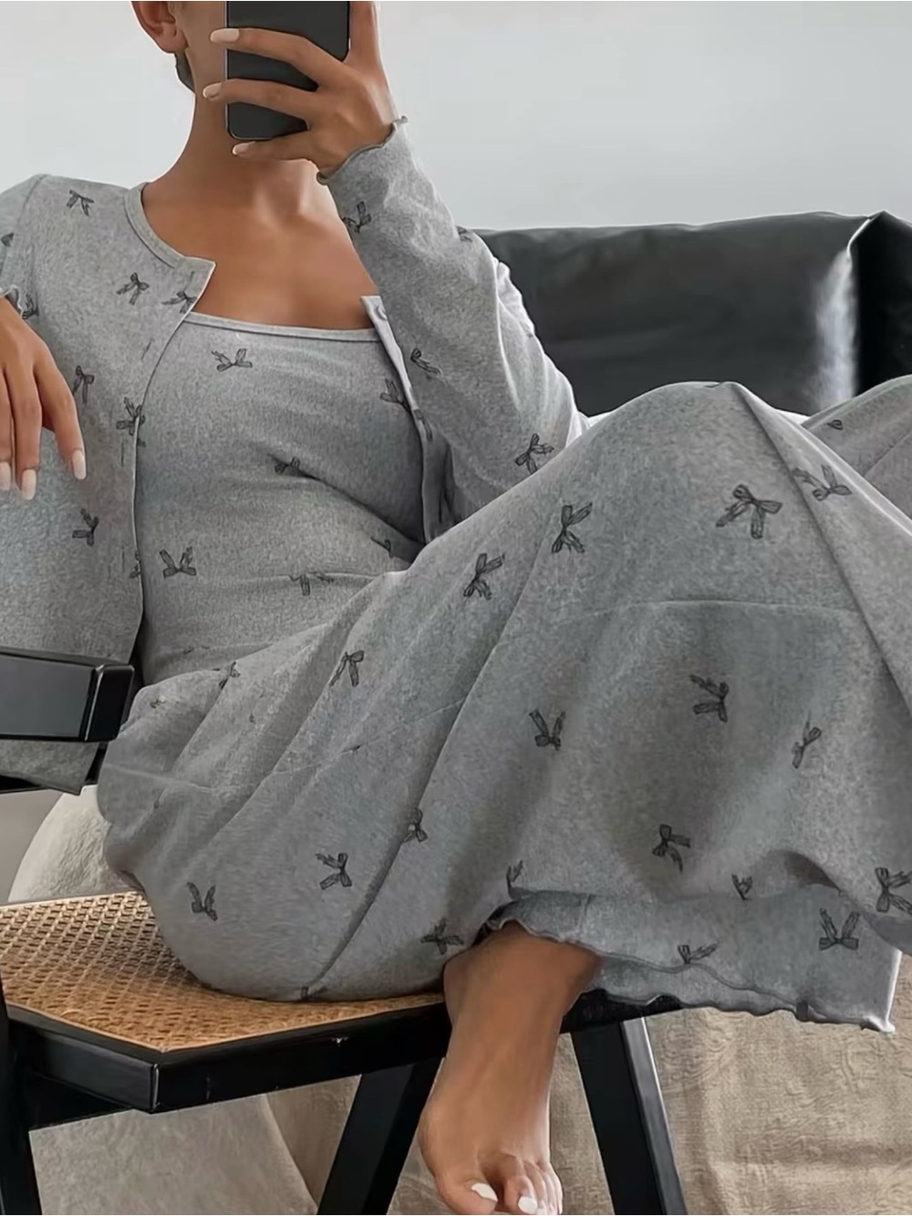 3-Piece Grey Bow-Print Loungewear Set - Cardigan, Cami & Wide-Leg Pants New - Picture 5 of 7